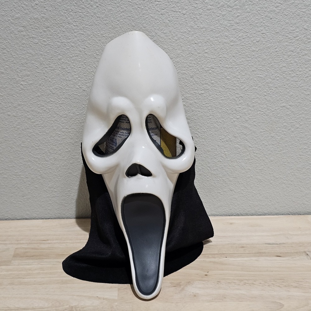 RARE Ghostface Scream Mask Vintage Easter Unlimited